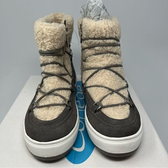 Aqua  College Sachi Waterproof Bootie - Picture 3 of 11